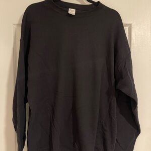 Black Crewneck Sweatshirt